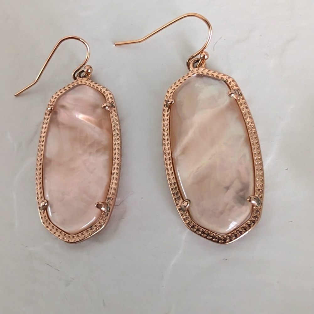 Kendra Scott Rose Gold Elle Earrings in Pink Rose Quartz
